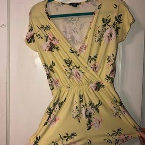 rue 21 size small yellow jumper